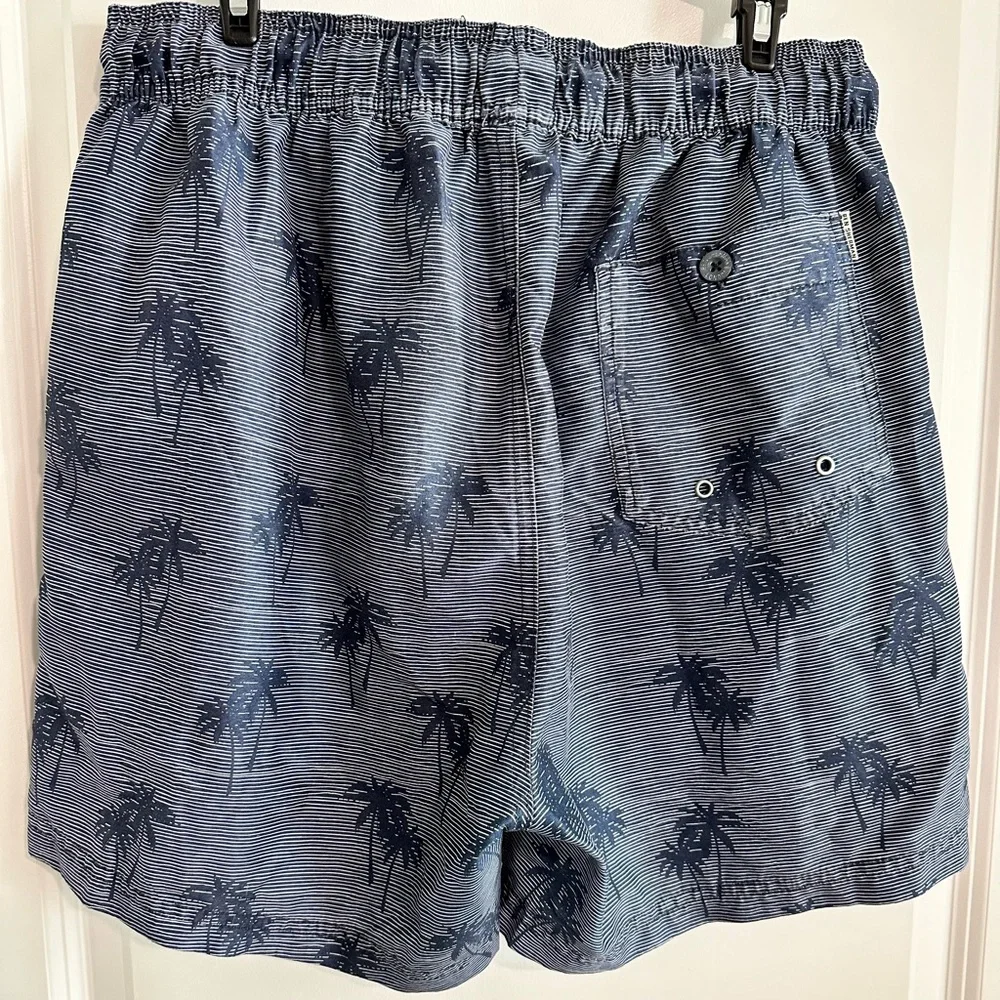 Men’s L Ben‎ Sherman swim trunks